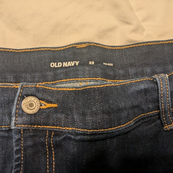 Old Navy Jean Shorts Size 22 - Picture 2 of 5